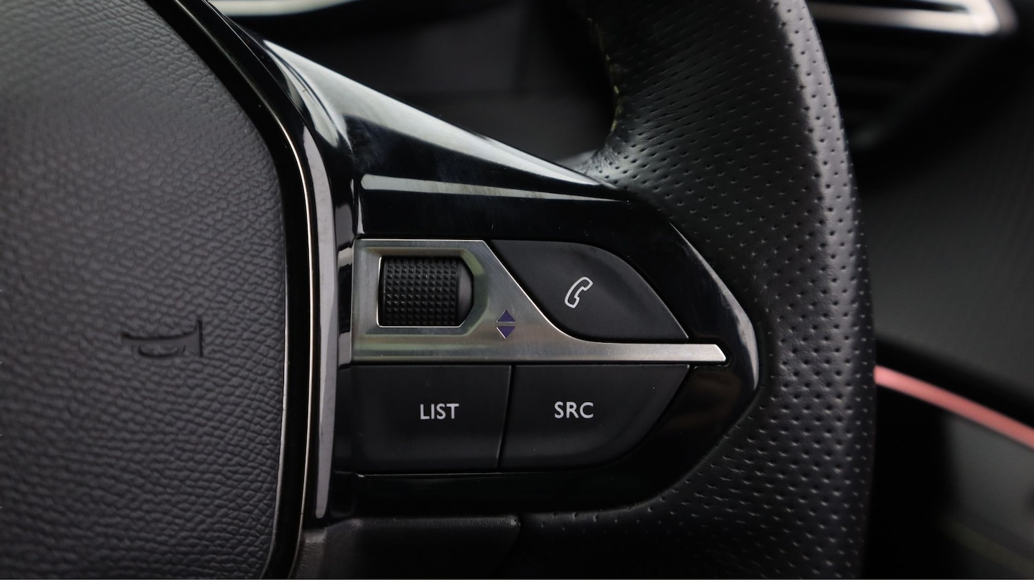 Used Peugeot 2008 2021 for sale - 77970797: Photo 24