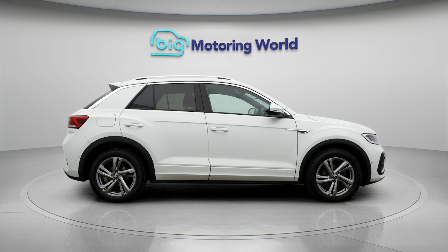 Used Volkswagen T-Roc 2024 for sale - 77342782: Photo 8