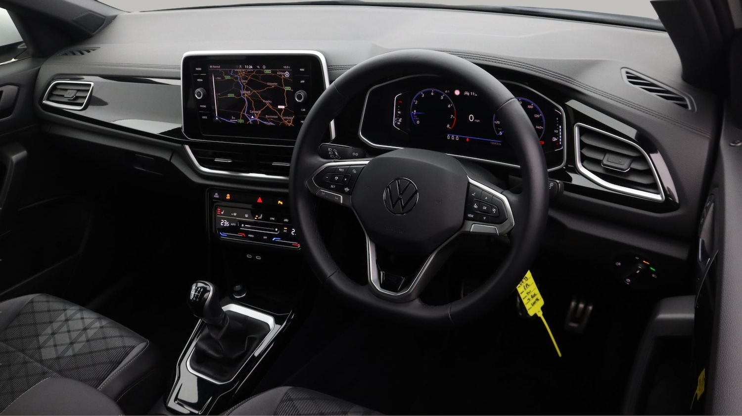 Used Volkswagen T-Roc 2024 for sale - 77342782: Photo 9