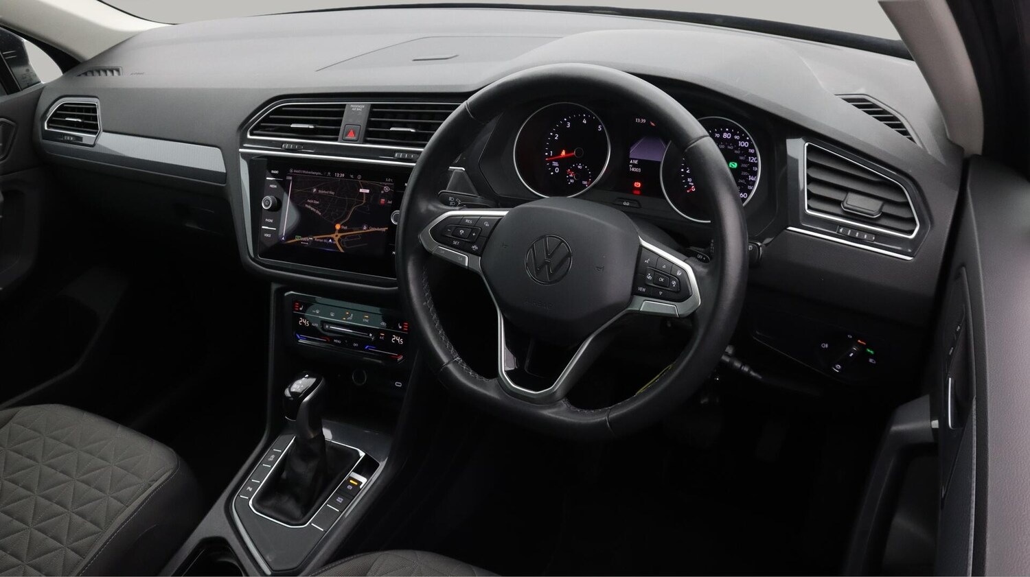 Used Volkswagen Tiguan 2023 for sale - 76620275: Photo 10