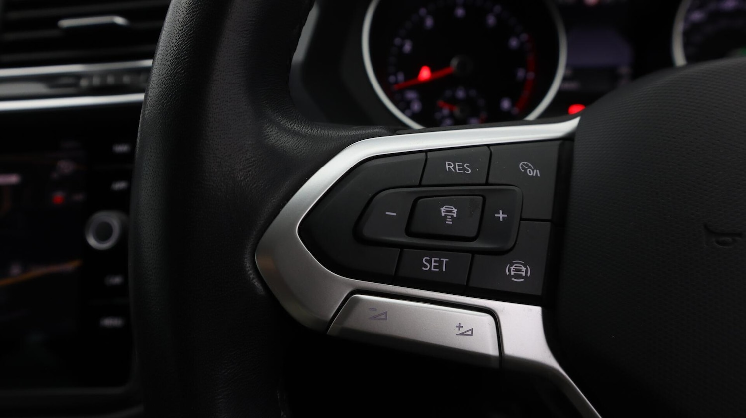 Used Volkswagen Tiguan 2023 for sale - 76620275: Photo 22