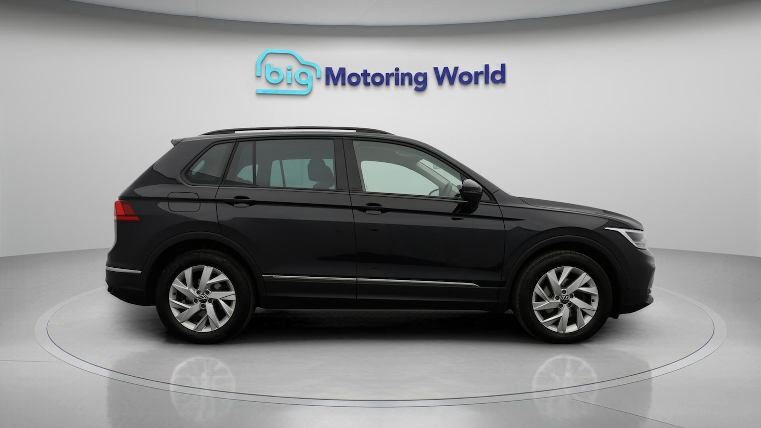 Used Volkswagen Tiguan 2023 for sale - 76620275: Photo 9