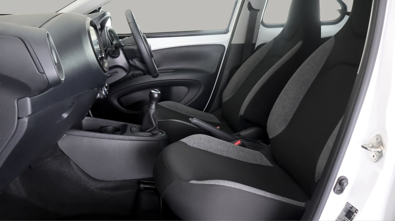 Used Toyota Aygo X 2022 for sale - 78053215: Photo 13