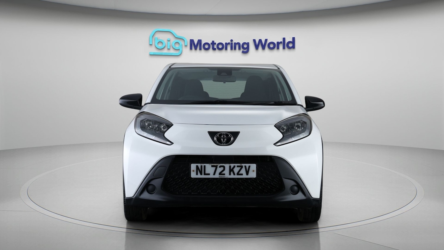 Used Toyota Aygo X 2022 for sale - 78053215: Photo 2