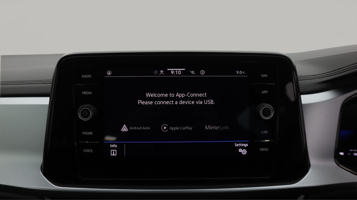 Used Volkswagen T-Roc 2023 for sale - 78199062: Photo 22