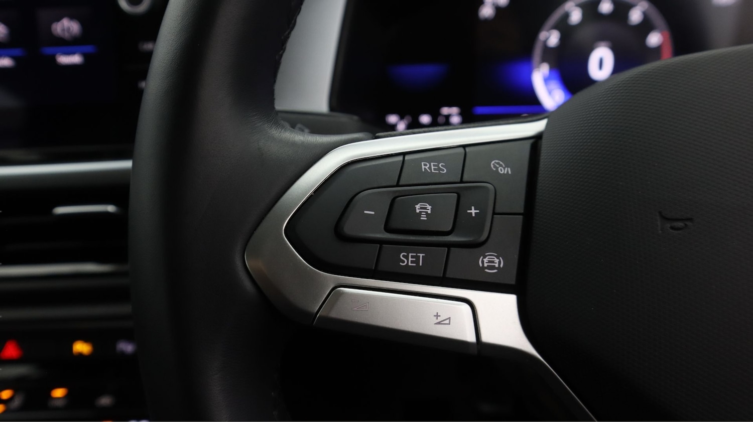 Used Volkswagen T-Roc 2023 for sale - 78199062: Photo 23