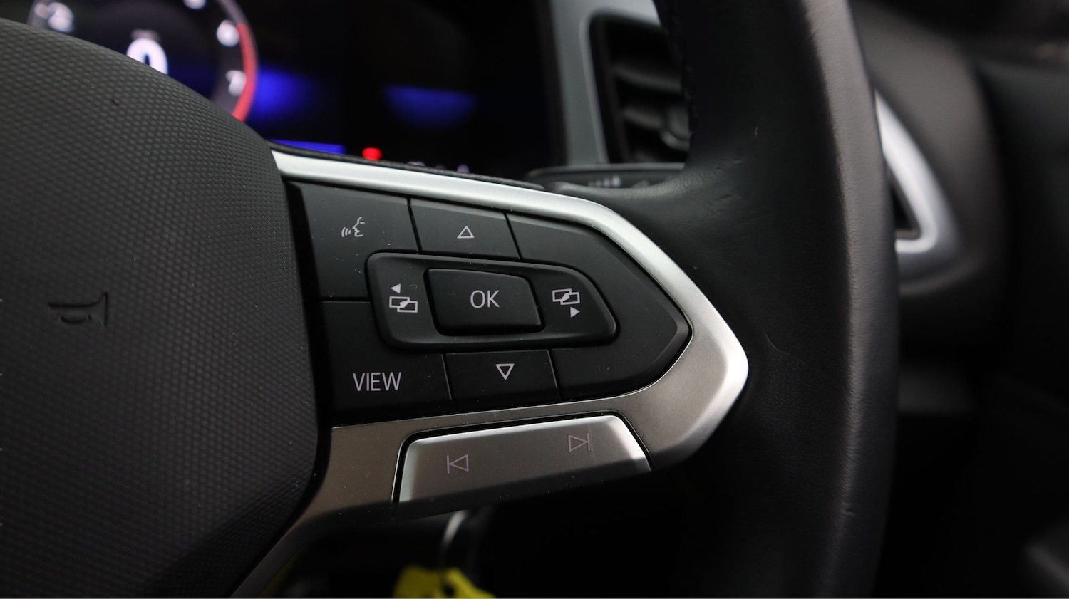 Used Volkswagen T-Roc 2023 for sale - 78199062: Photo 24