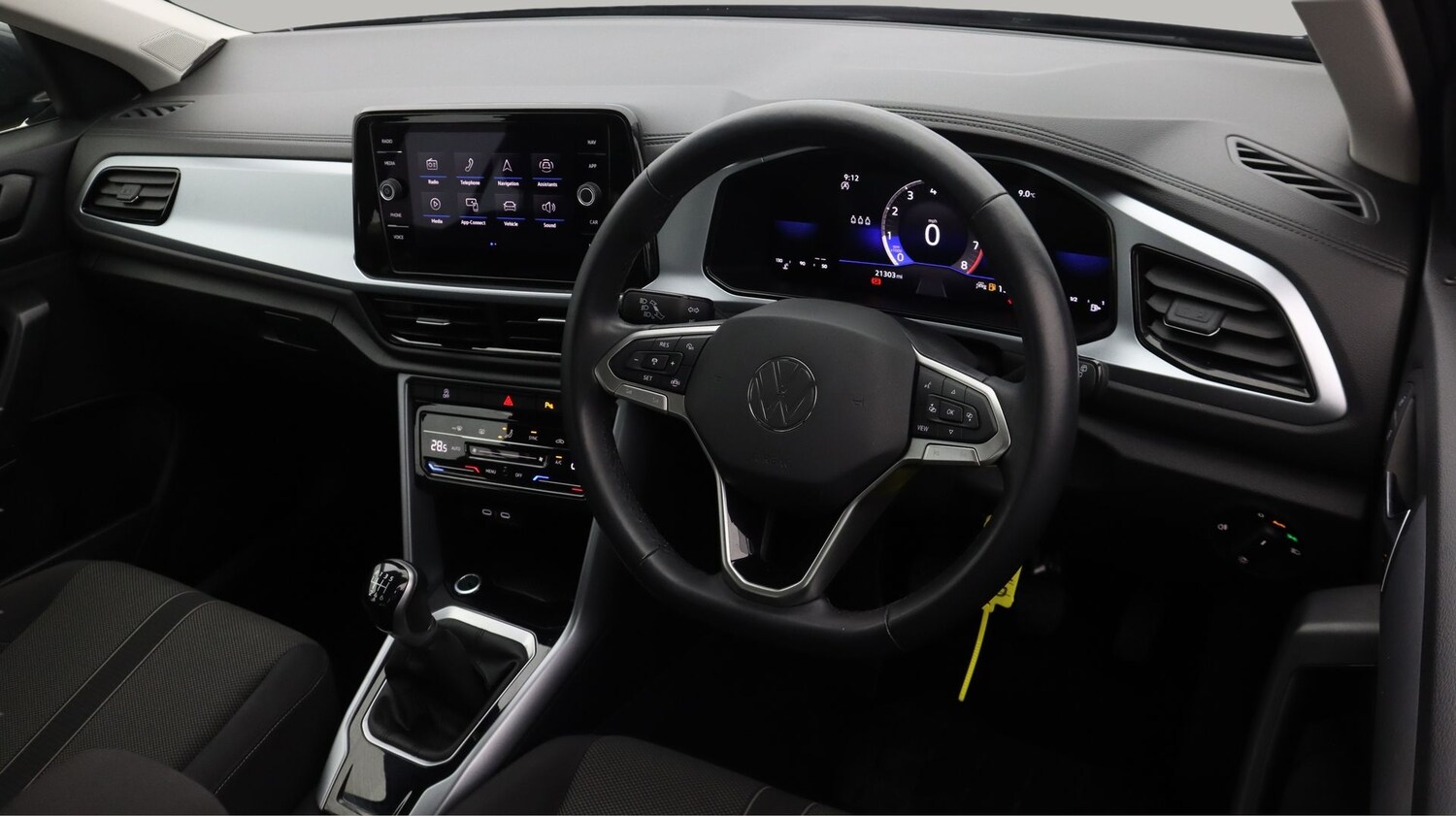 Used Volkswagen T-Roc 2023 for sale - 78199062: Photo 9