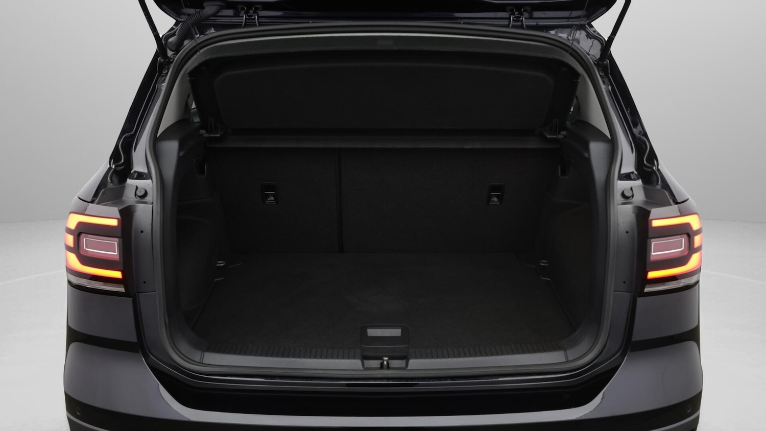 Used Volkswagen T-Cross 2023 for sale - 76158554: Photo 18