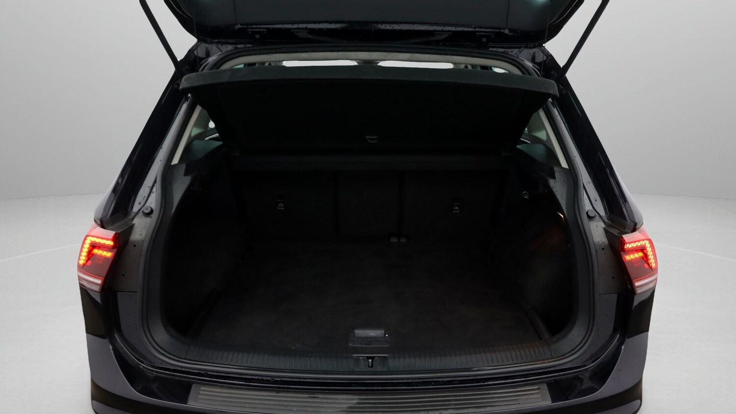 Used Volkswagen Tiguan 2020 for sale - 77363835: Photo 17