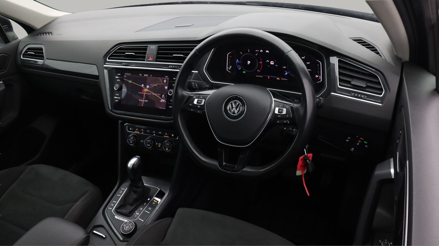 Used Volkswagen Tiguan 2020 for sale - 77363835: Photo 9