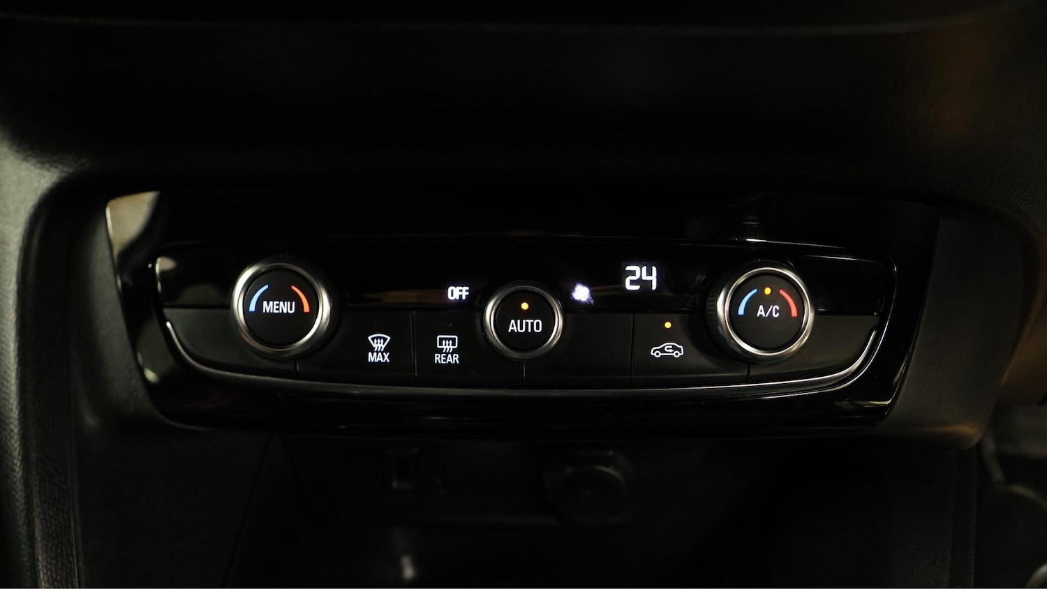 Used Vauxhall Corsa 2023 for sale - 76381140: Photo 13