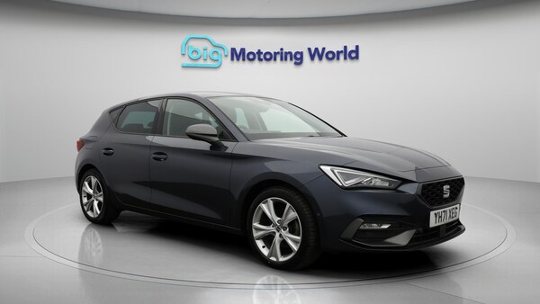 Used SEAT Leon 2021 for sale - 76228016: Photo 2
