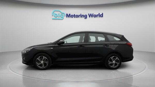 Used Hyundai i30 2023 for sale - 76307056: Photo 5
