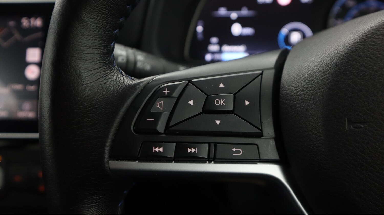 Used Nissan Leaf for sale - 76735126: Photo 23