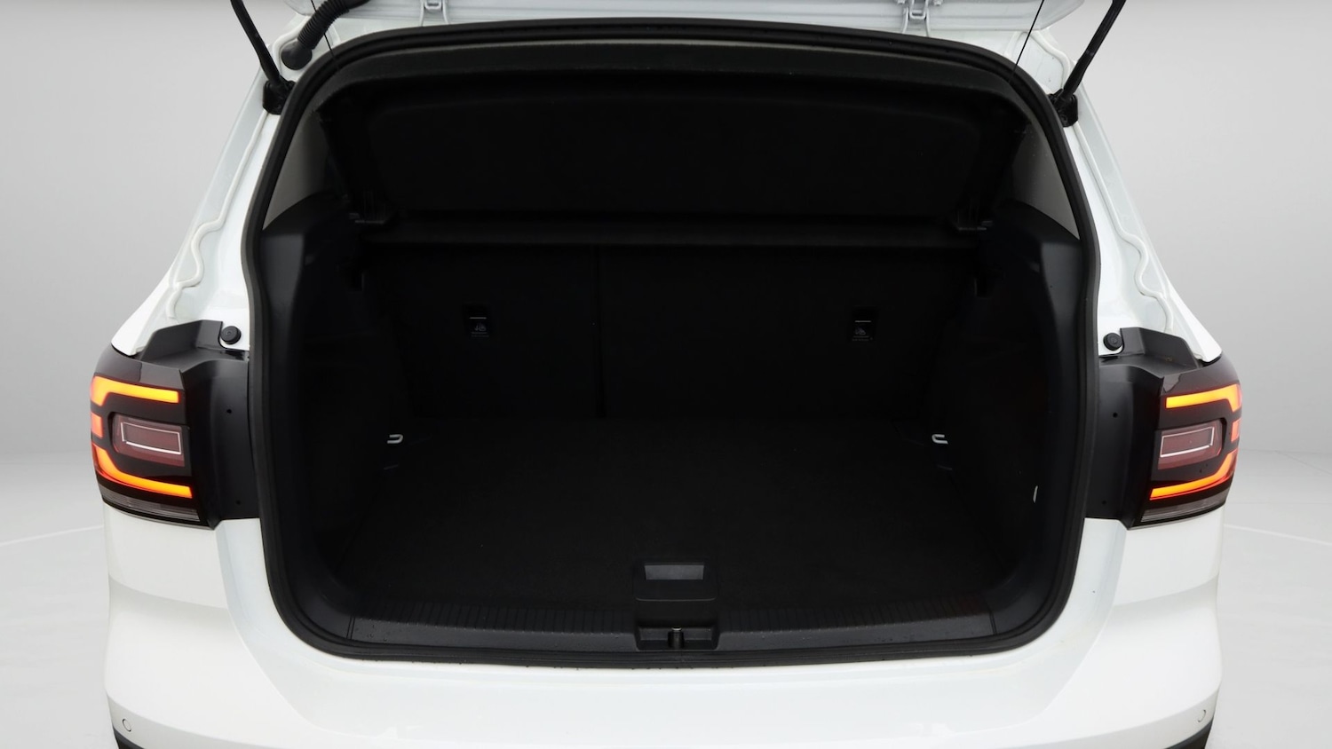 Used Volkswagen T-Cross 2023 for sale - 78045845: Photo 17