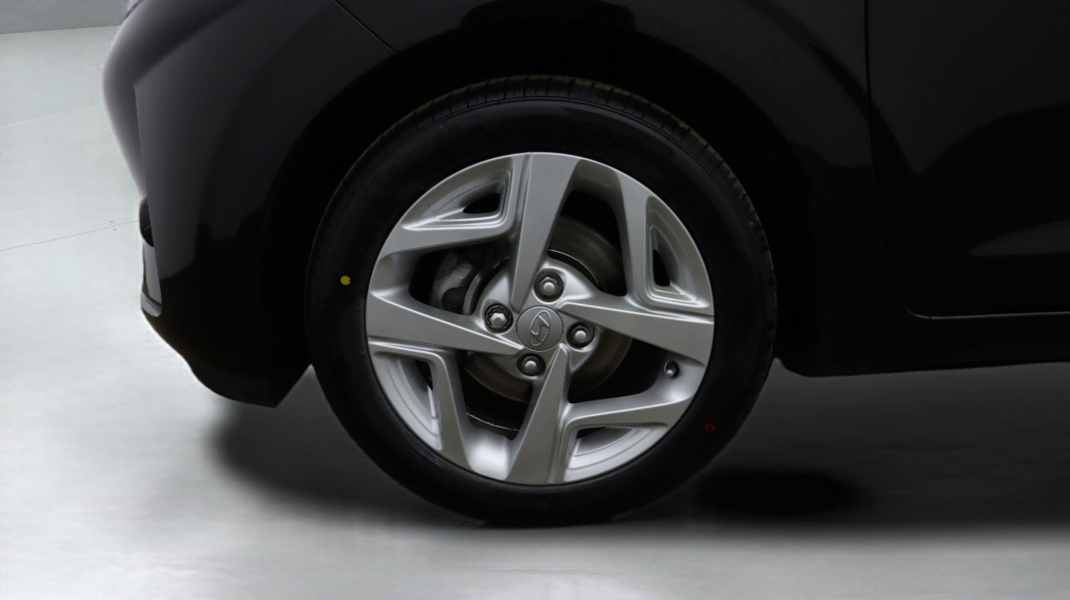 Used Hyundai i10 2023 for sale - 77762894: Photo 18