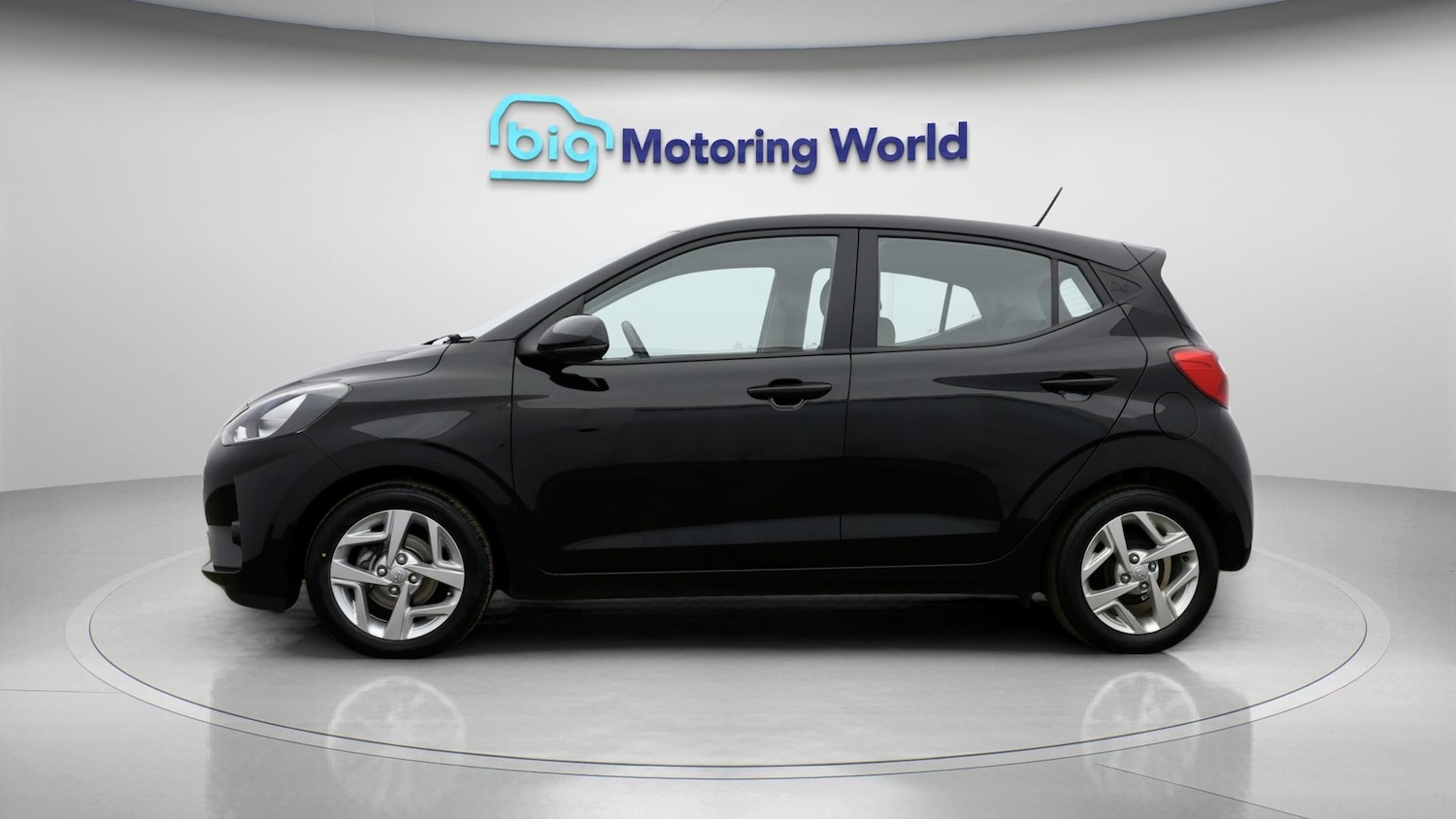 Used Hyundai i10 2023 for sale - 77762894: Photo 4