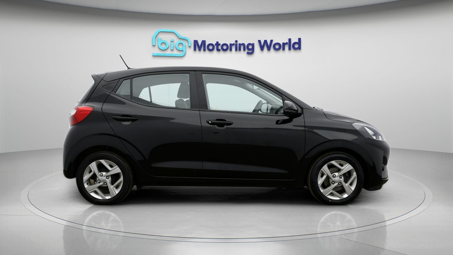 Used Hyundai i10 2023 for sale - 77762894: Photo 8