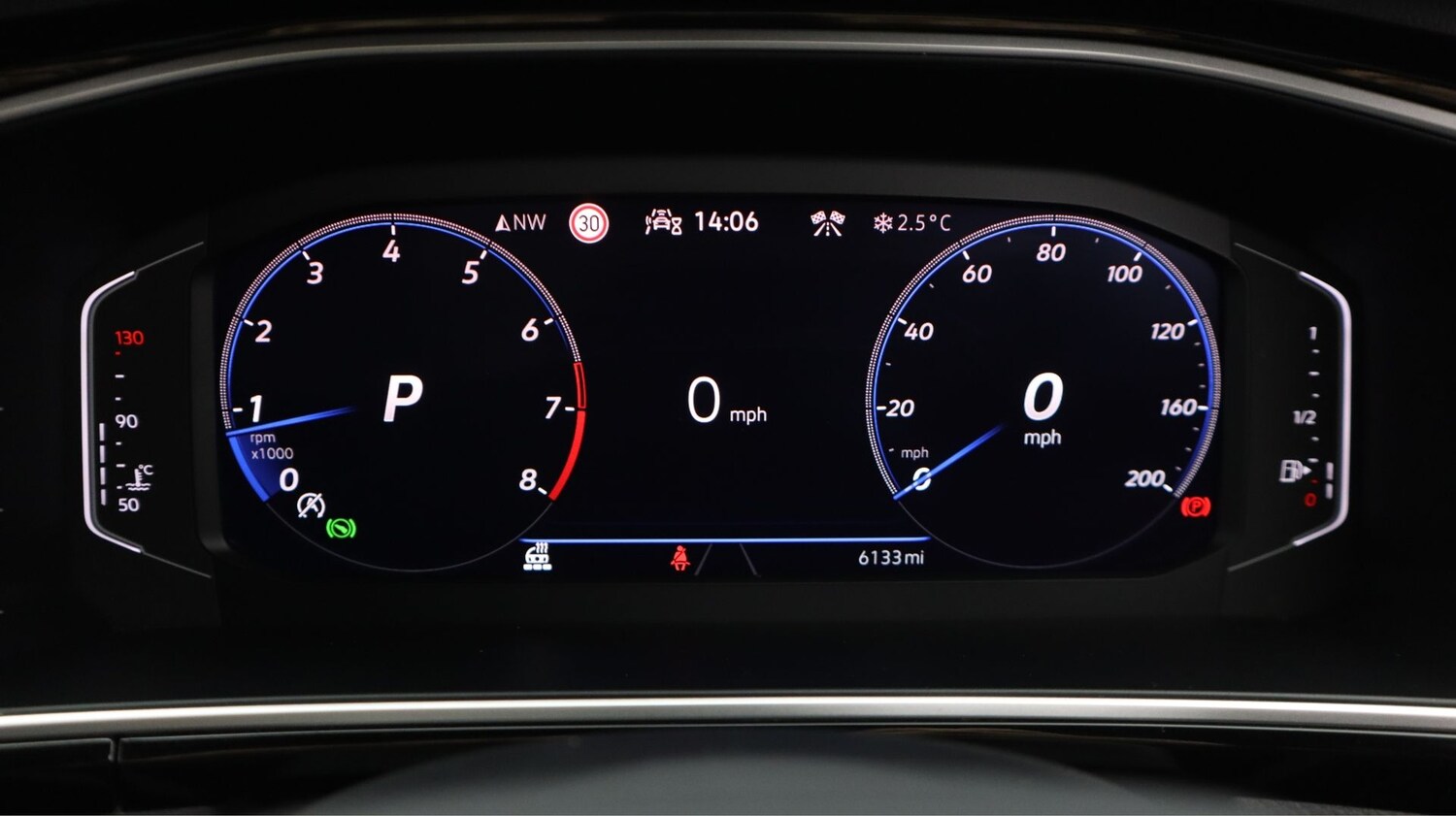 Used Volkswagen T-Roc 2023 for sale - 77204861: Photo 10