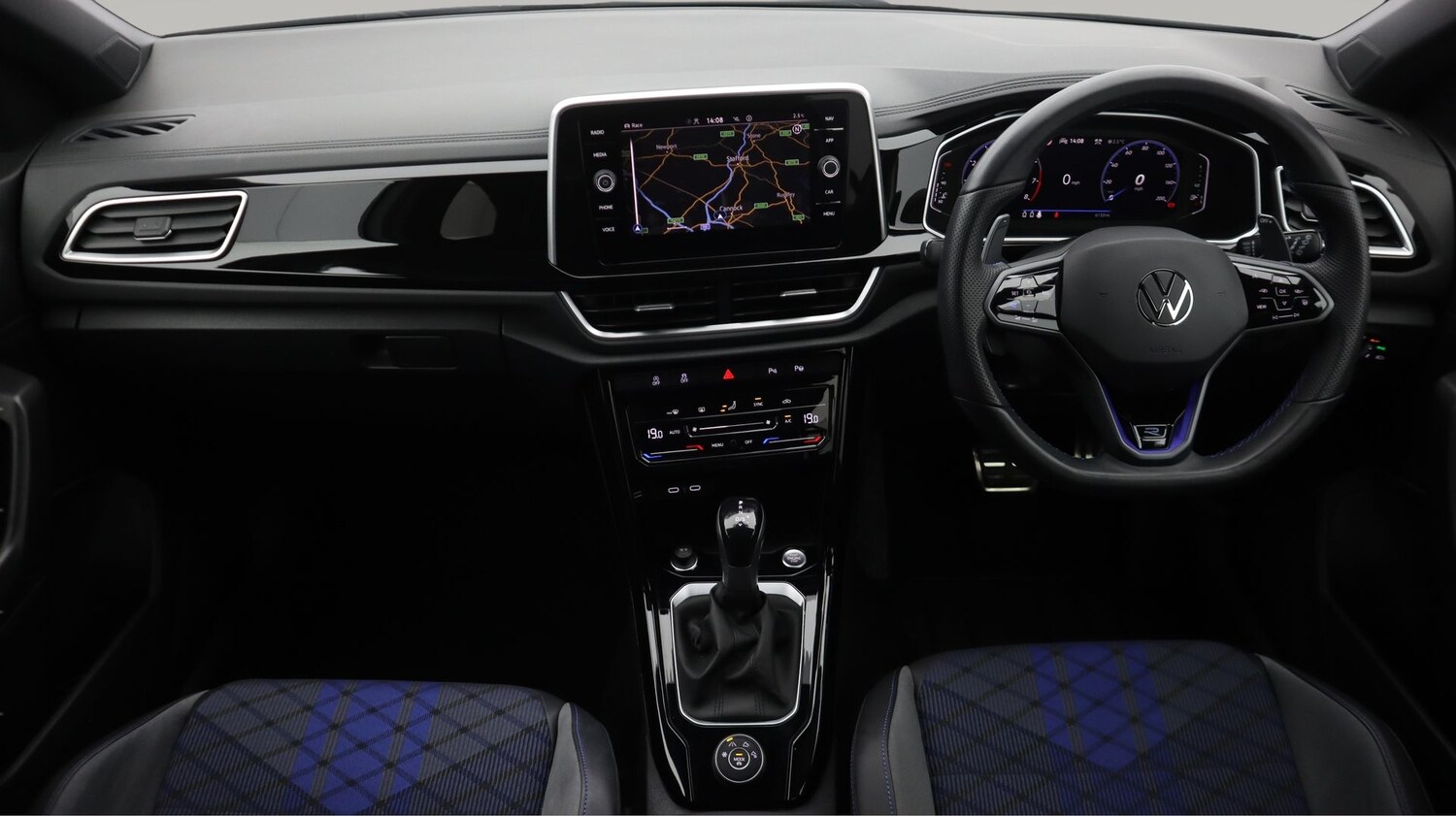 Used Volkswagen T-Roc 2023 for sale - 77204861: Photo 13