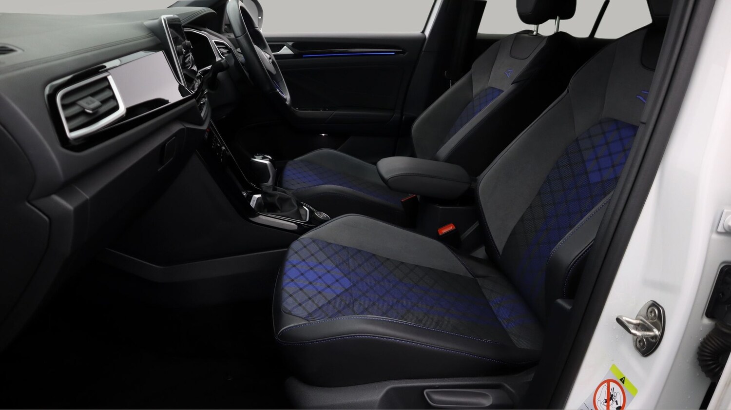 Used Volkswagen T-Roc 2023 for sale - 77204861: Photo 14