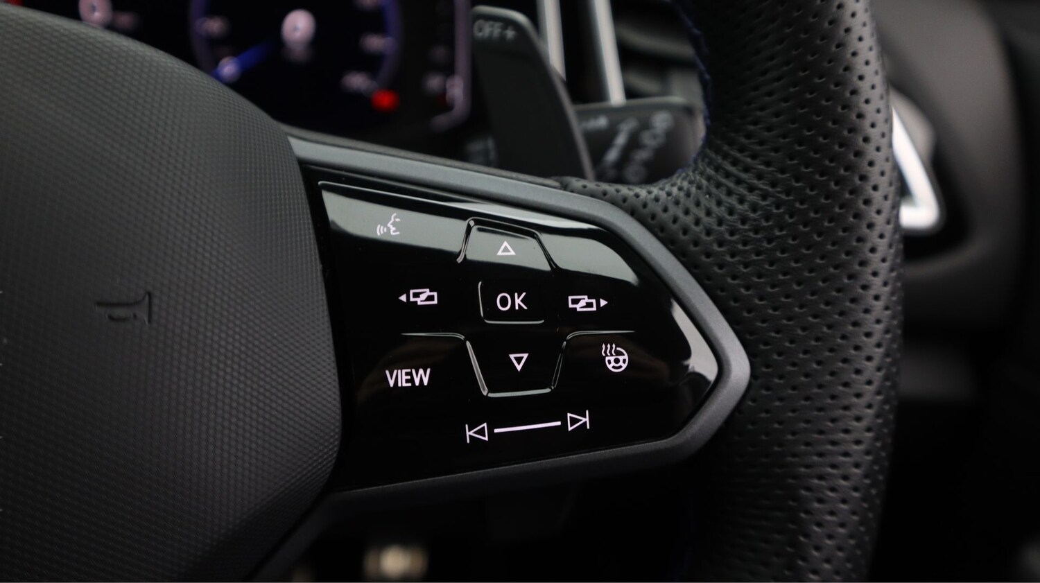 Used Volkswagen T-Roc 2023 for sale - 77204861: Photo 22