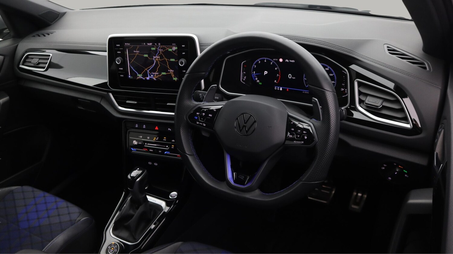 Used Volkswagen T-Roc 2023 for sale - 77204861: Photo 9