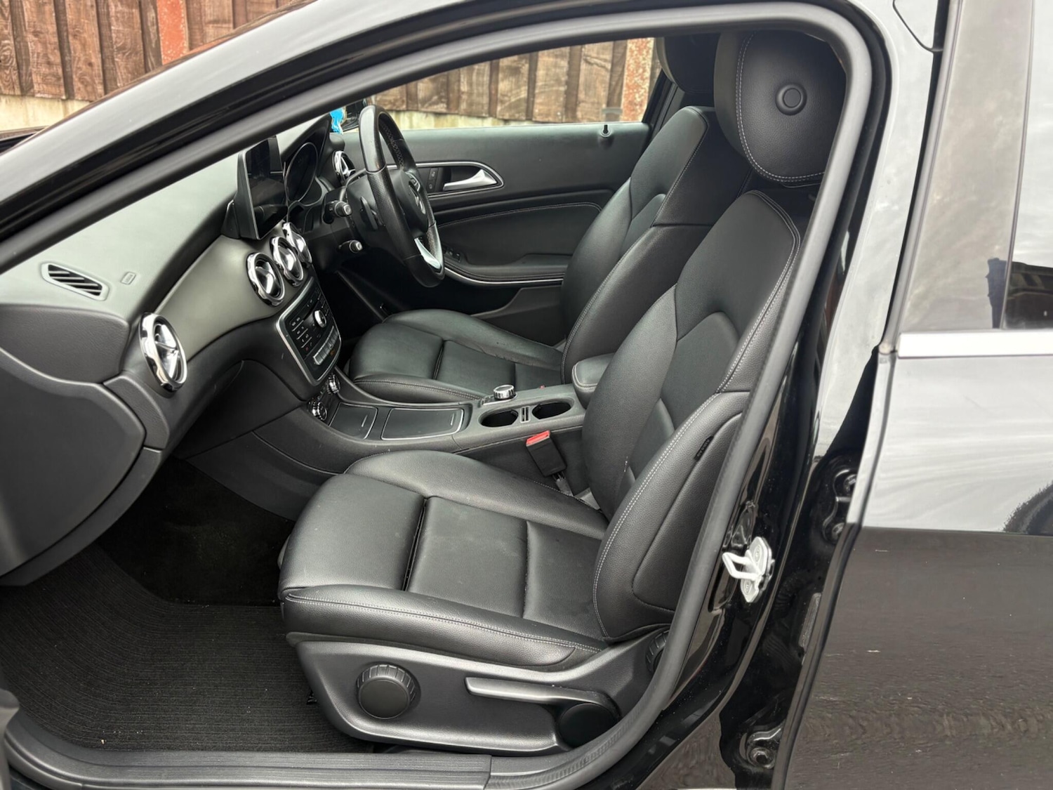 Used Mercedes-Benz GLA 2017 for sale - 77989420: Photo 20