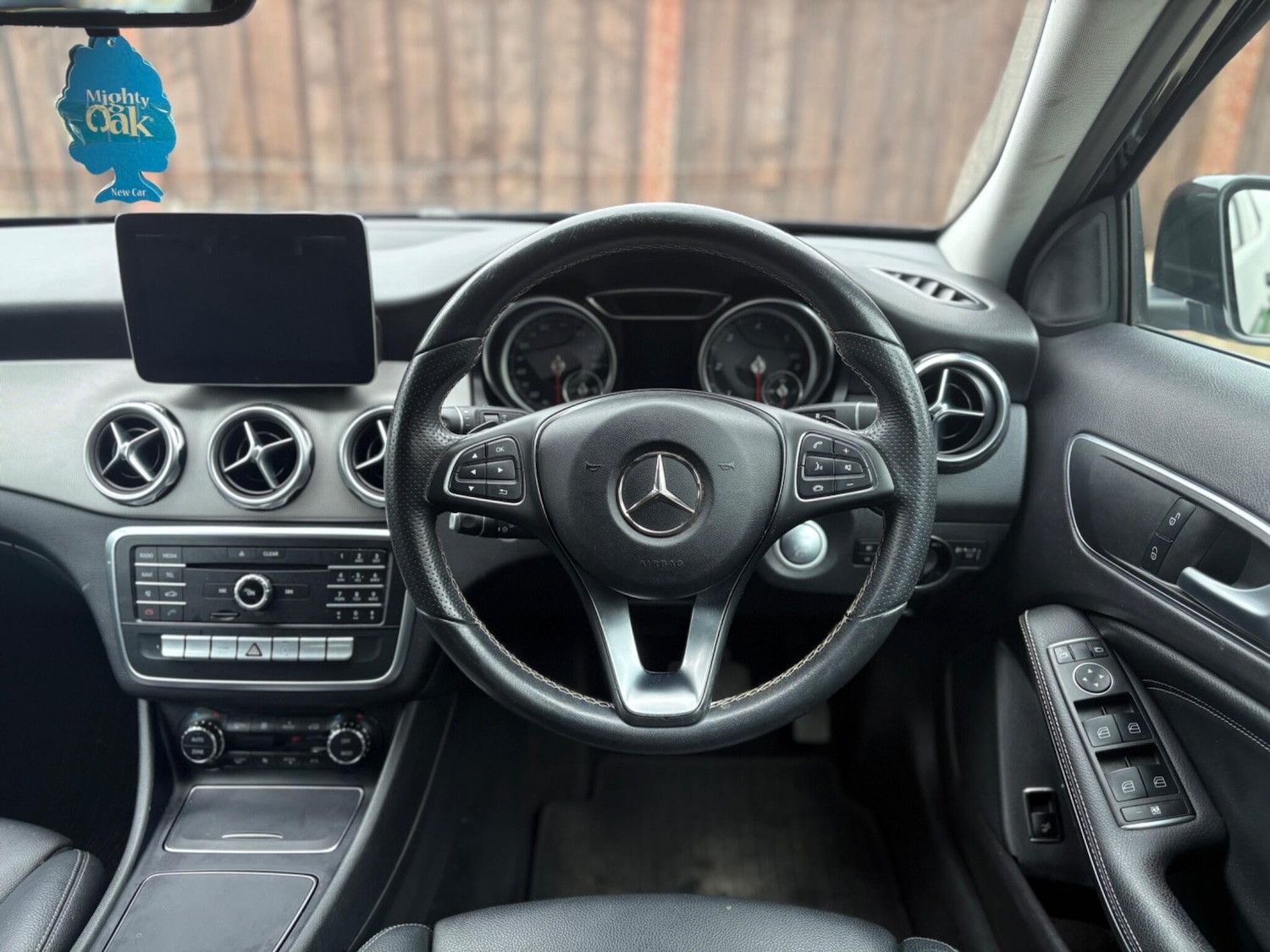 Used Mercedes-Benz GLA 2017 for sale - 77989420: Photo 25