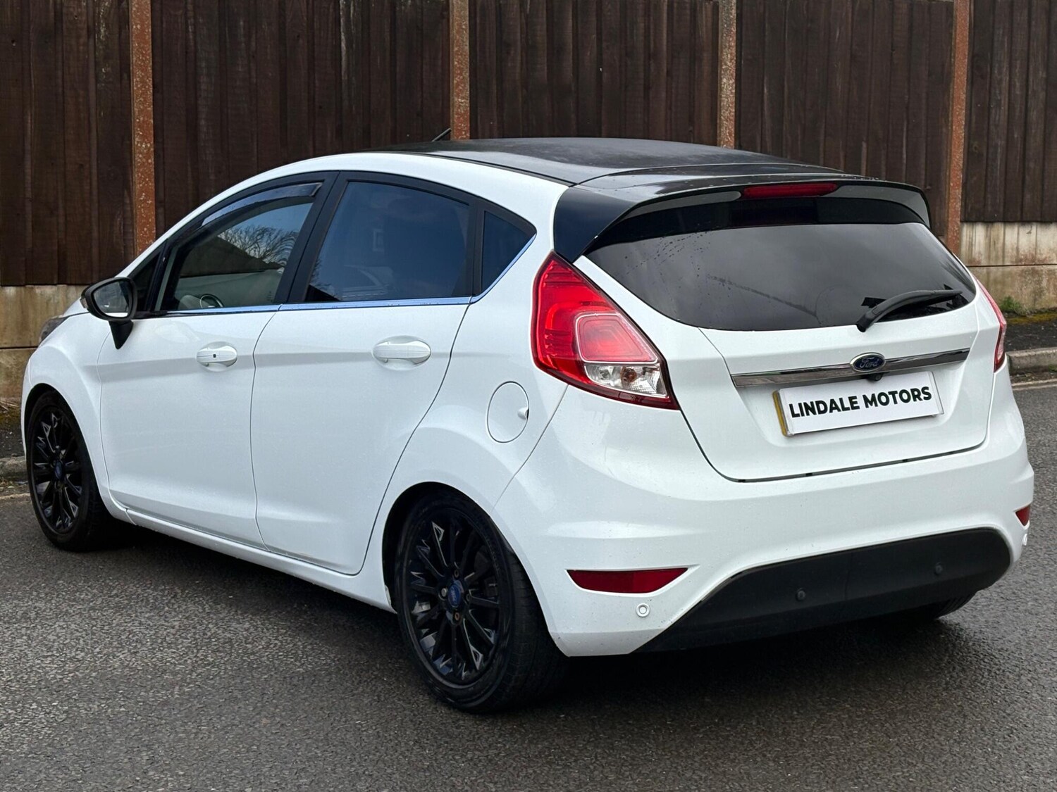 Used Ford Fiesta 2014 for sale - 78059936: Photo 5