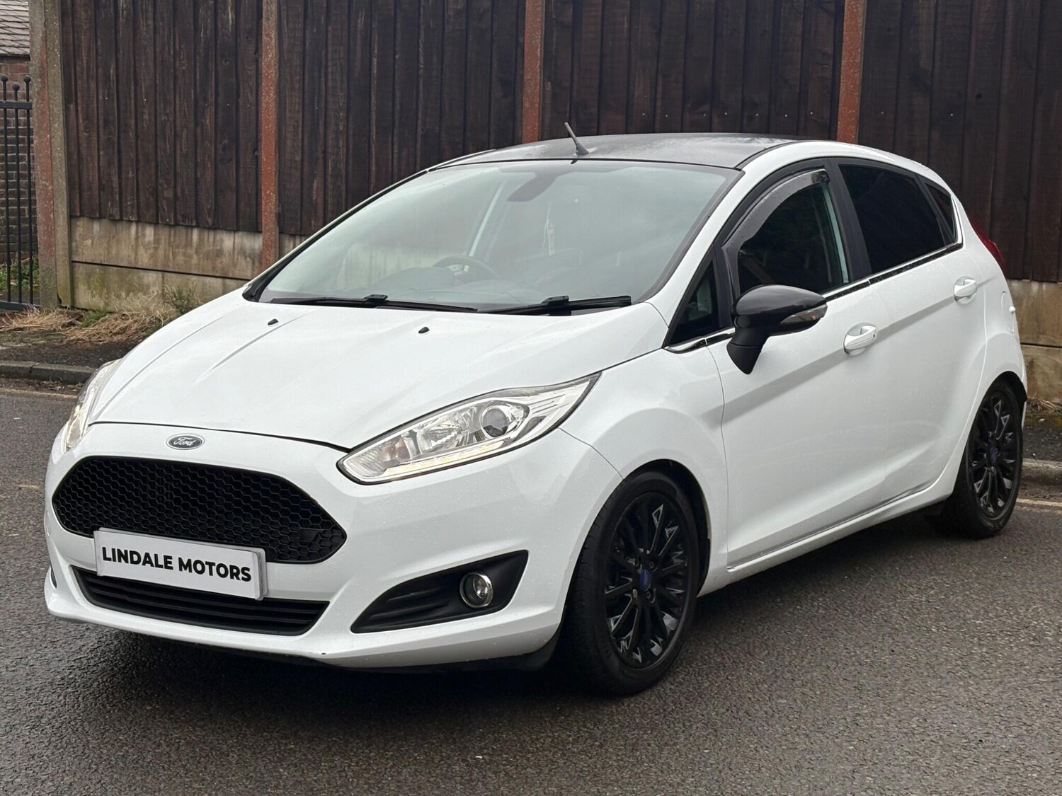 Used Ford Fiesta 2014 for sale - 78059936: Photo 6