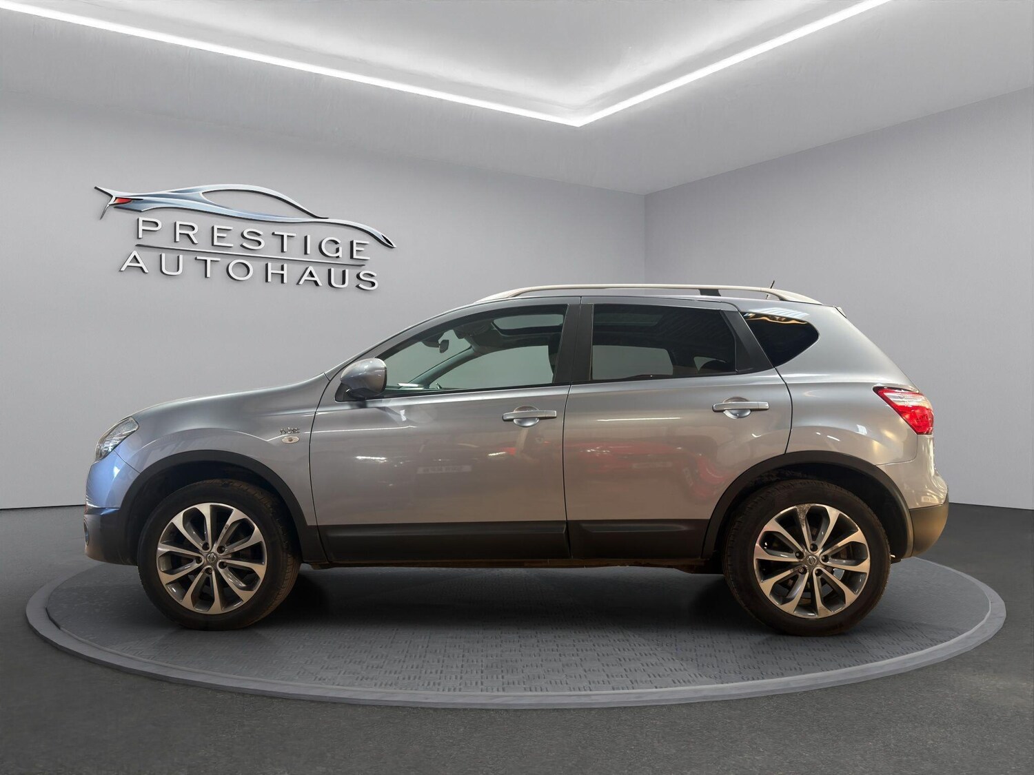 Used Nissan Qashqai 2010 for sale - 77779582: Photo 9