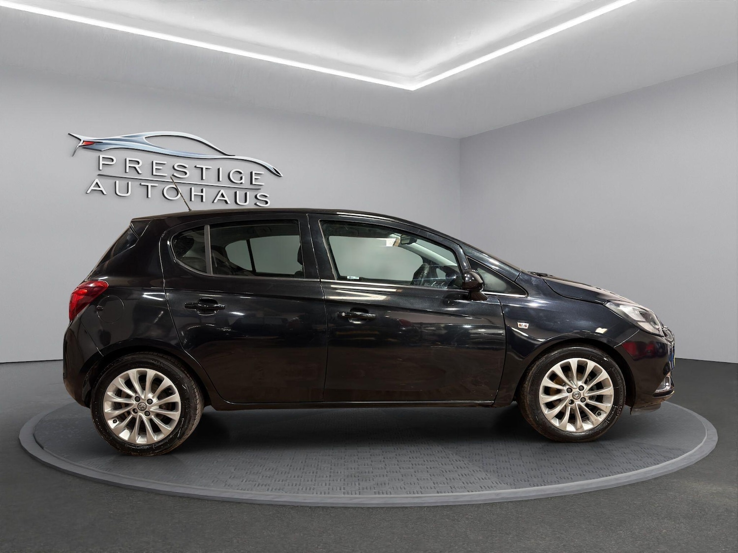 Used Vauxhall Corsa 2016 for sale - 77952078: Photo 3