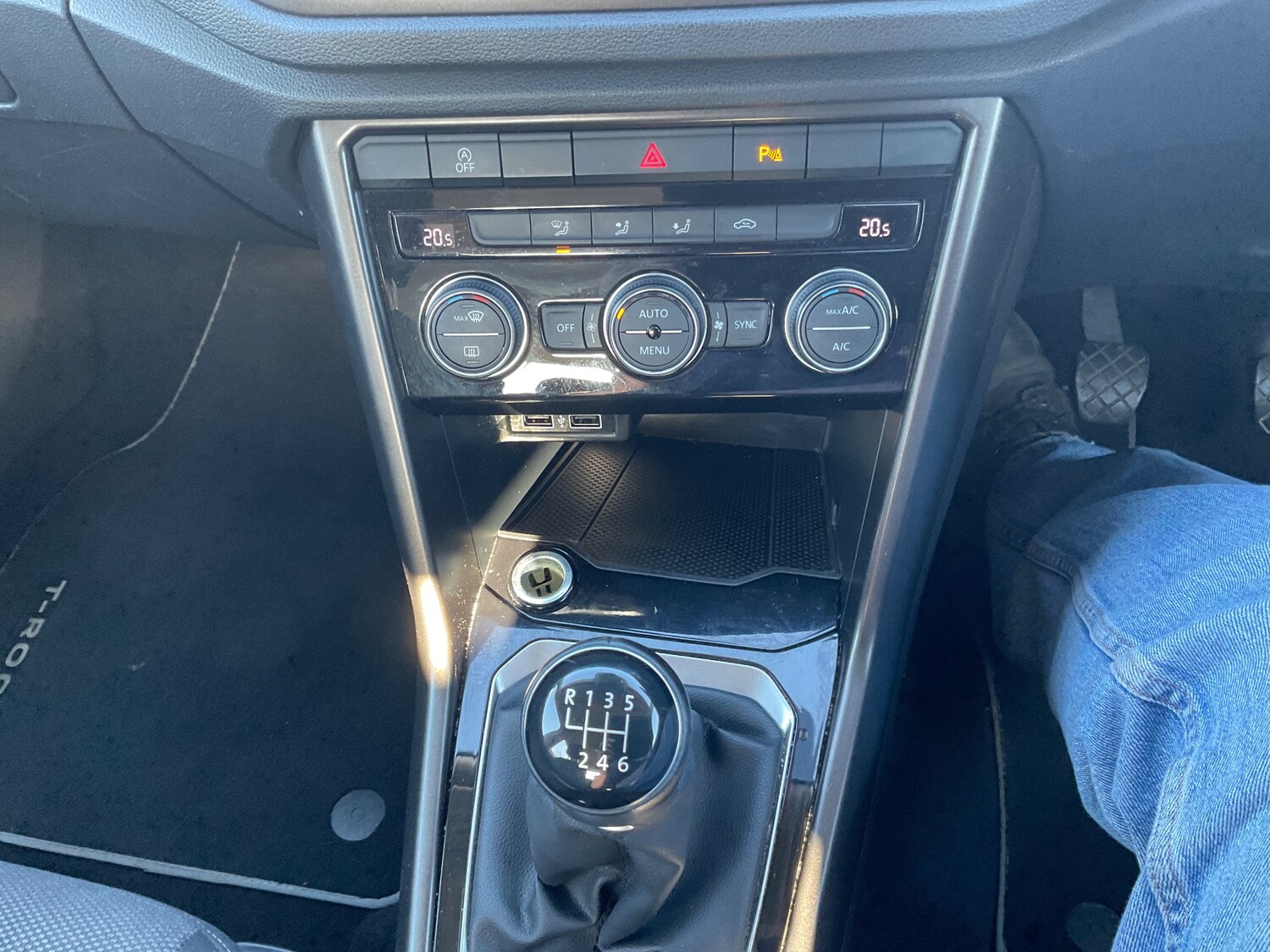 Used Volkswagen T-Roc 2018 for sale - 77946261: Photo 16