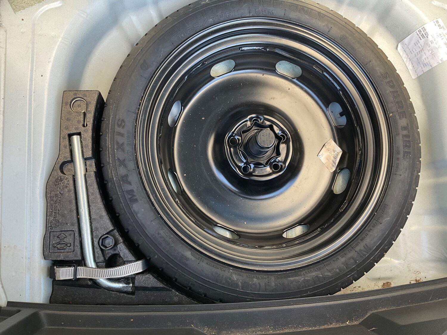 Used Volkswagen T-Roc 2018 for sale - 77946261: Photo 8