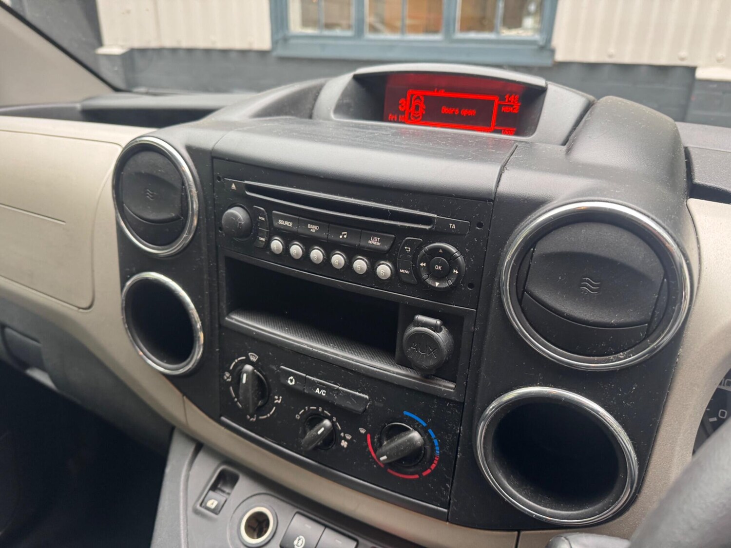 Used Peugeot Partner Tepee 2014 for sale - 77762546: Photo 13