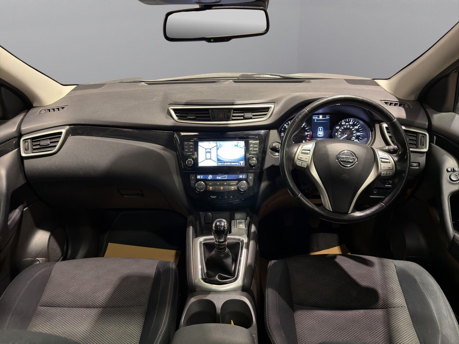 Used Nissan Qashqai 2015 for sale - 77764000: Photo 17