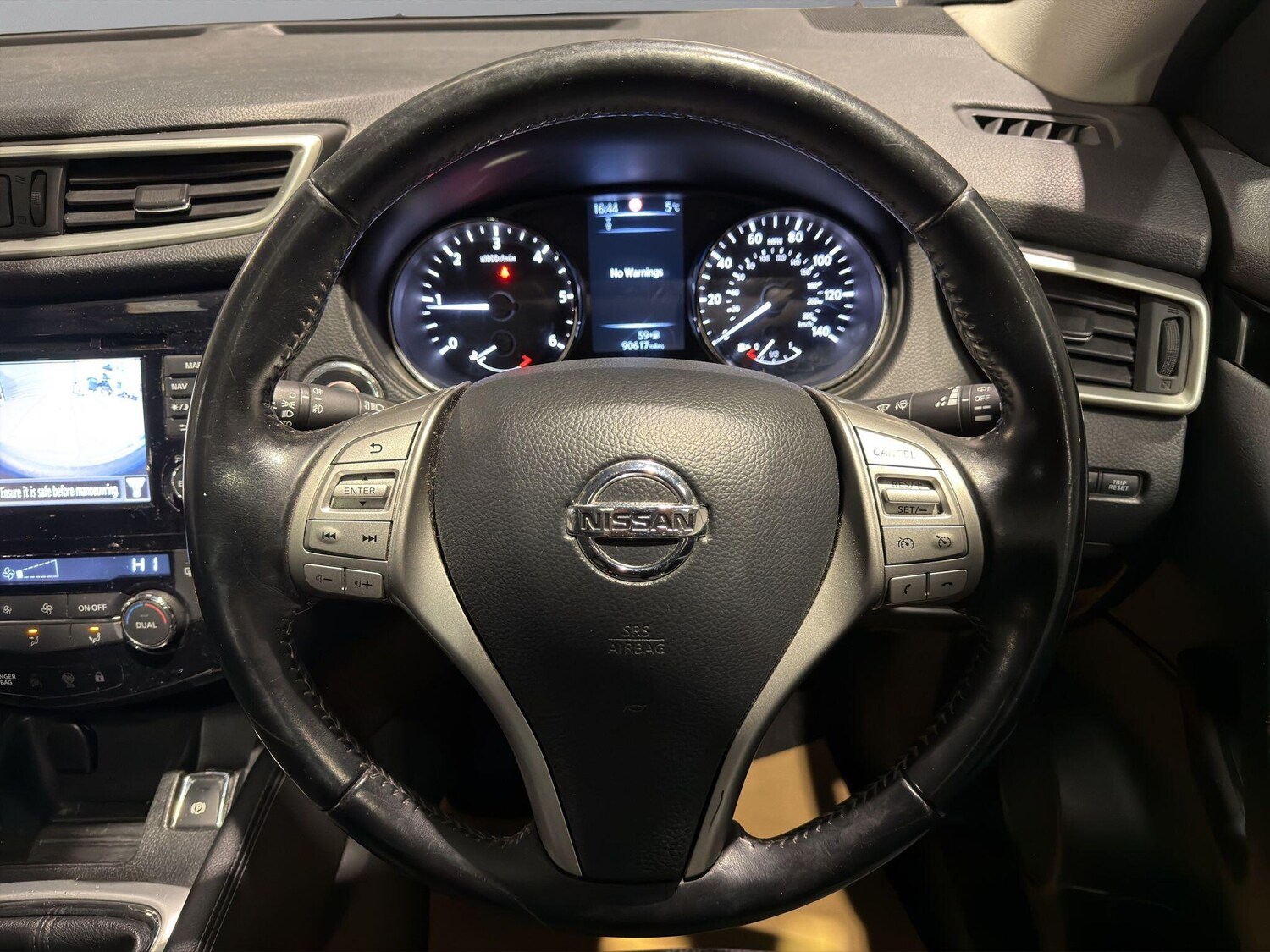 Used Nissan Qashqai 2015 for sale - 77764000: Photo 18