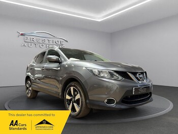 Used Nissan Qashqai 2015 for sale - 77764000: Photo