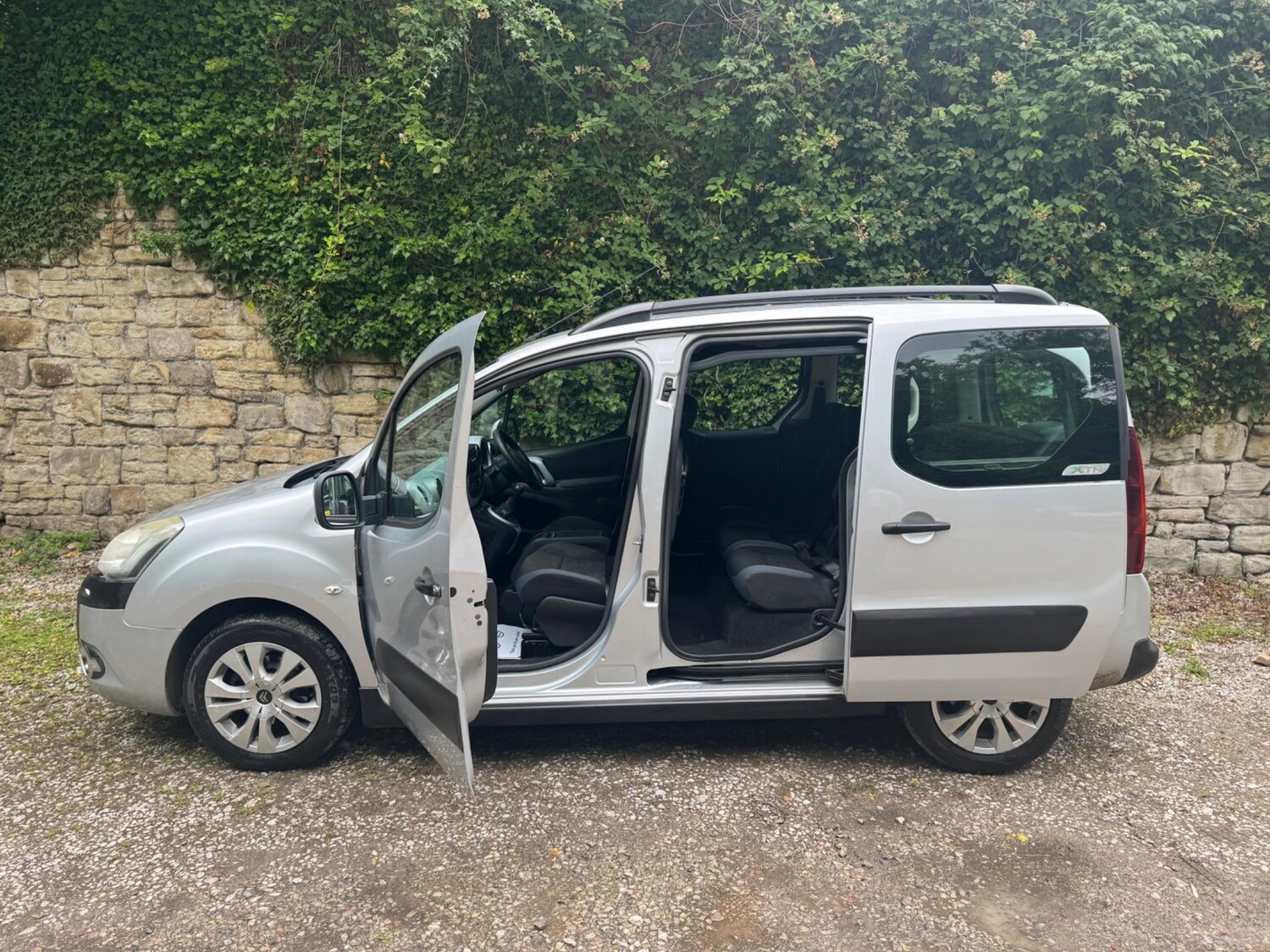 Used Citroen Berlingo 2013 for sale - 77762505: Photo 2