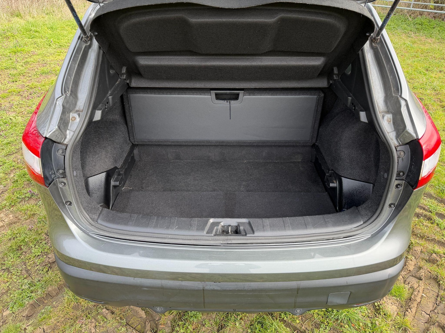 Used Nissan Qashqai 2016 for sale - 77989411: Photo 25