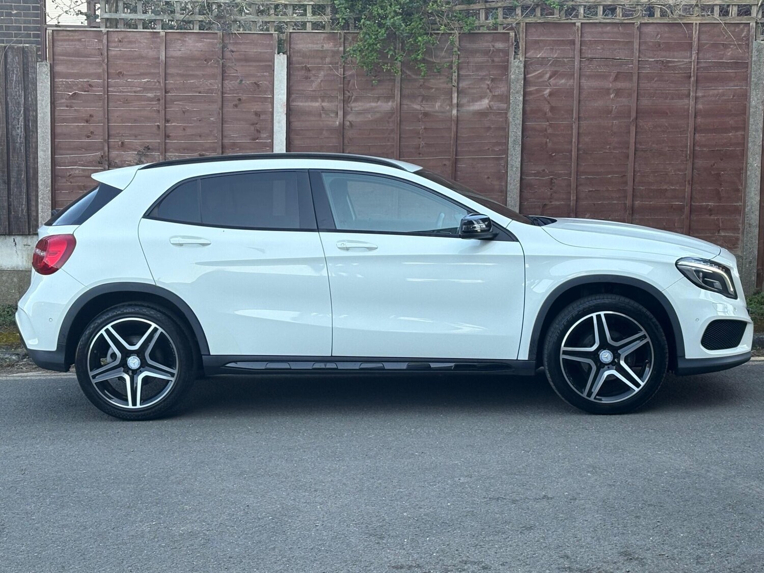 Used Mercedes-Benz GLA 2016 for sale - 77942445: Photo 4