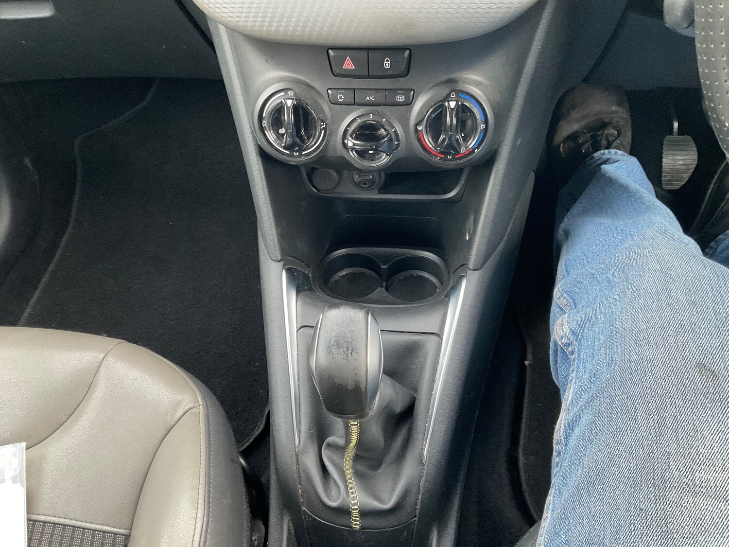 Used Peugeot 208 2015 for sale - 77927670: Photo 12