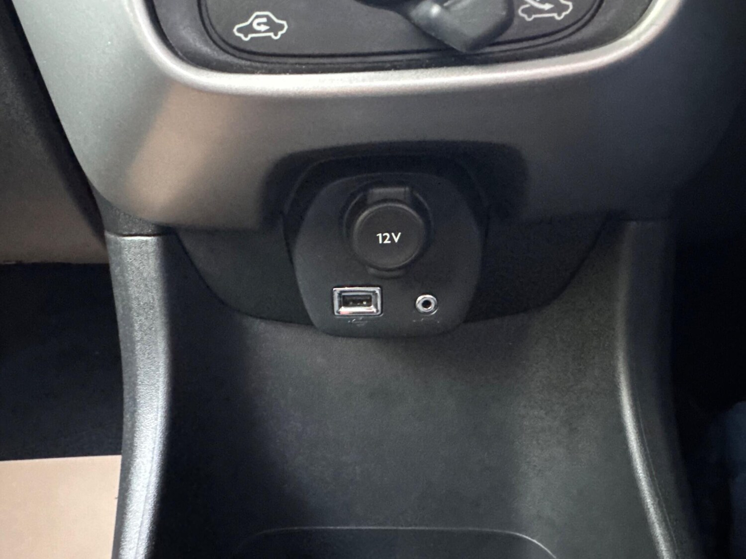 Used Peugeot 108 2016 for sale - 77762512: Photo 16