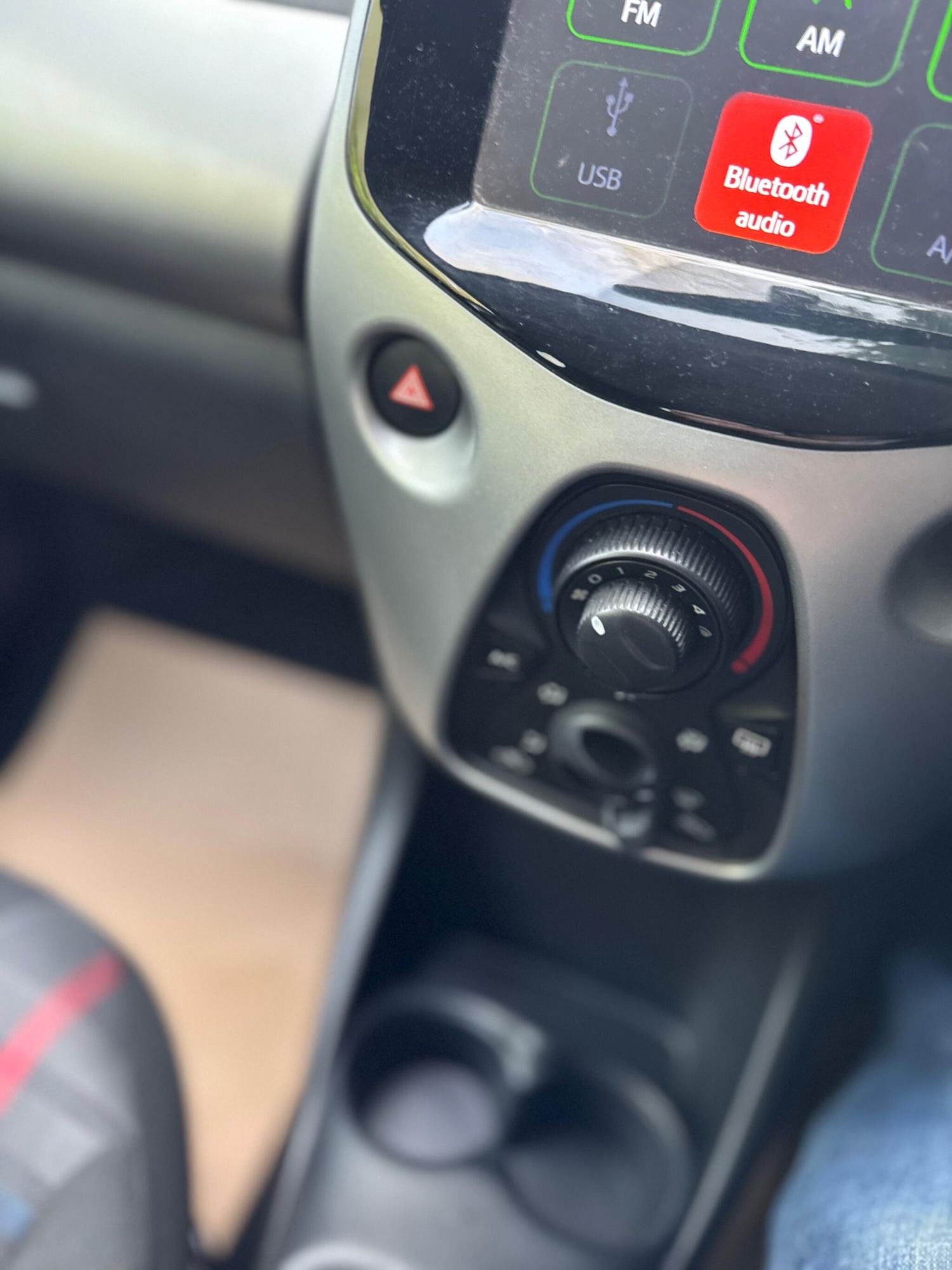 Used Peugeot 108 2016 for sale - 77762512: Photo 8