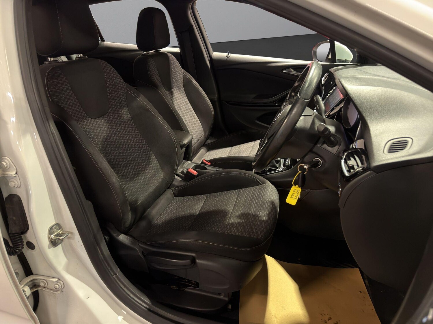 Used Vauxhall Astra 2016 for sale - 77764012: Photo 12