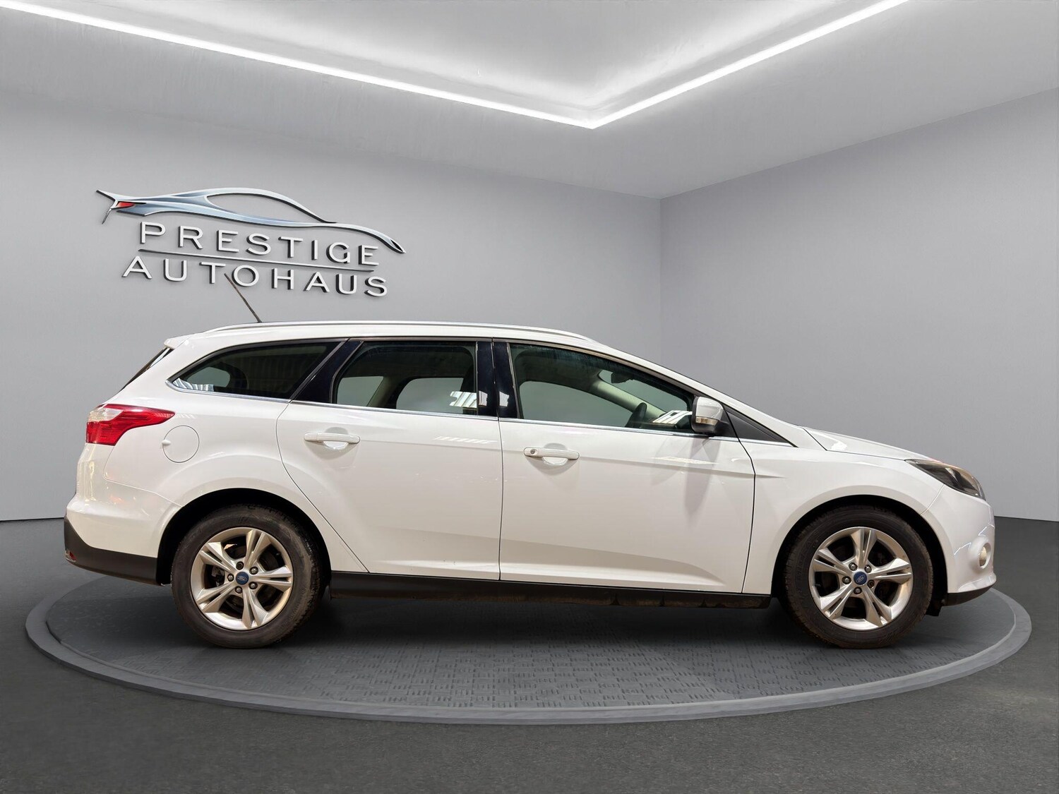 Used Ford Focus 2013 for sale - 78022411: Photo 3