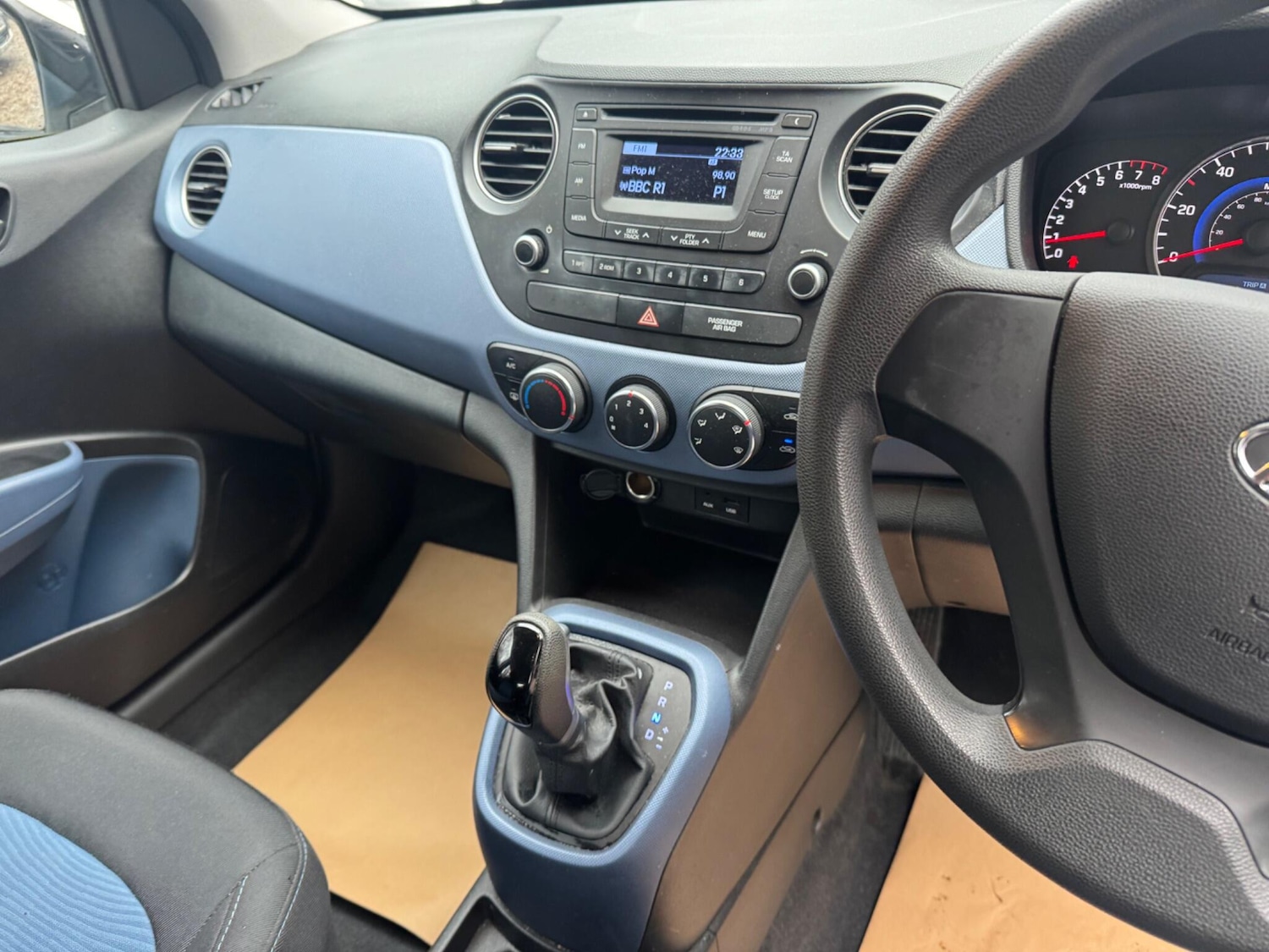 Used Hyundai i10 2014 for sale - 77762489: Photo 10