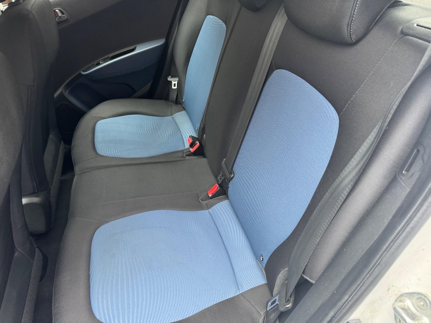 Used Hyundai i10 2014 for sale - 77762489: Photo 14